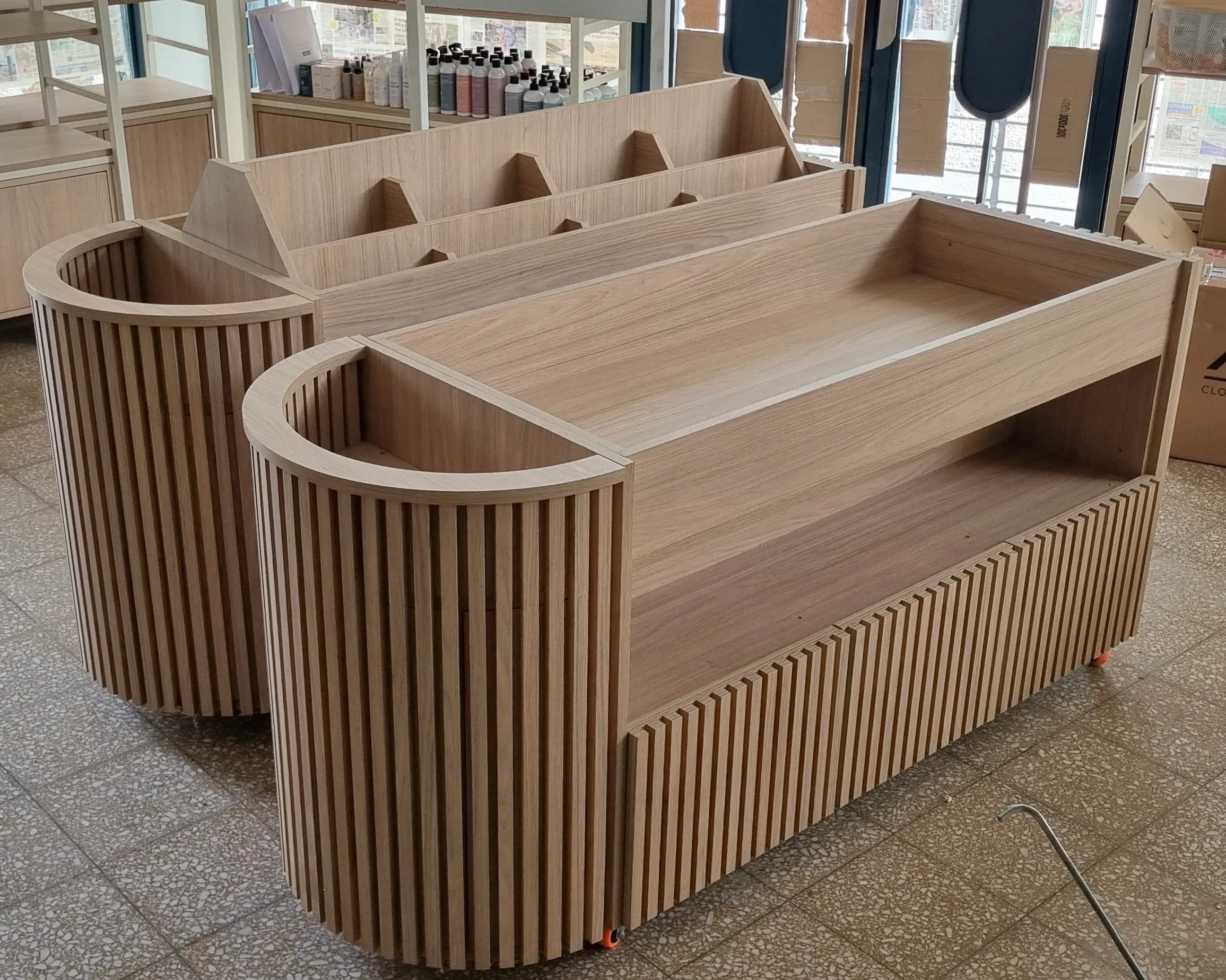 Mueble caramelero para tienda de alimentos